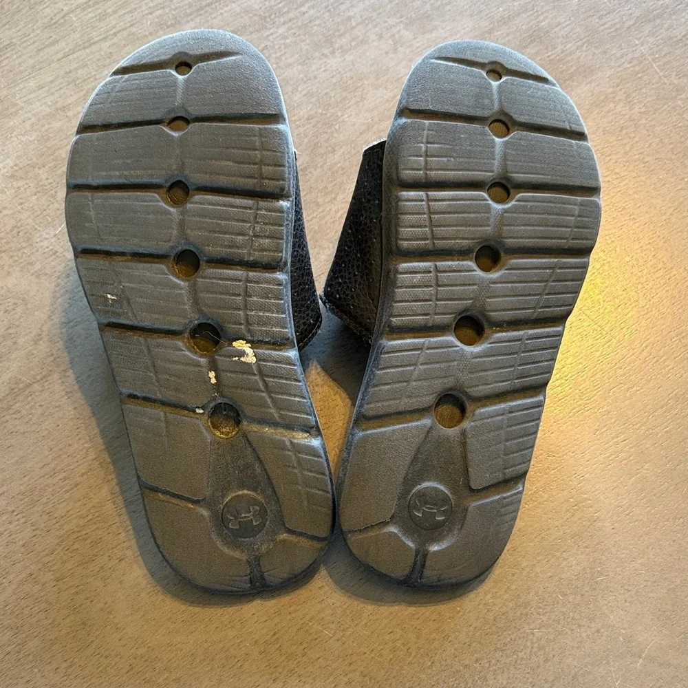 Under Armour Youth Black Slide Sandals with White Logo